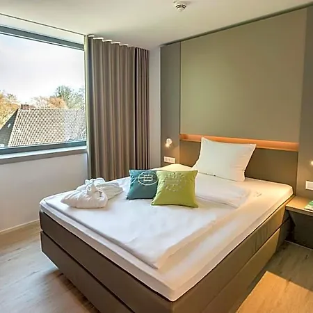 Hotel B 3*