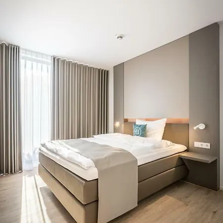 מלון B בוכולט